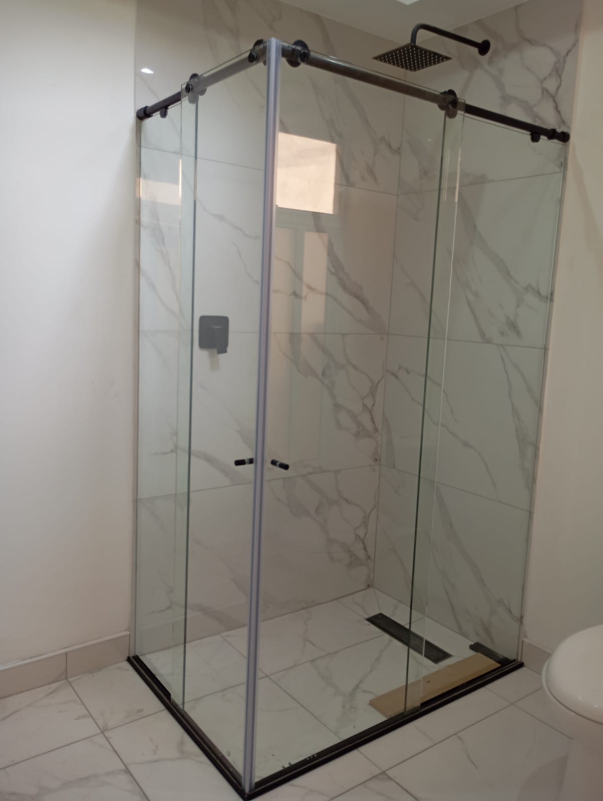 División de Baño en Vidrio Templado